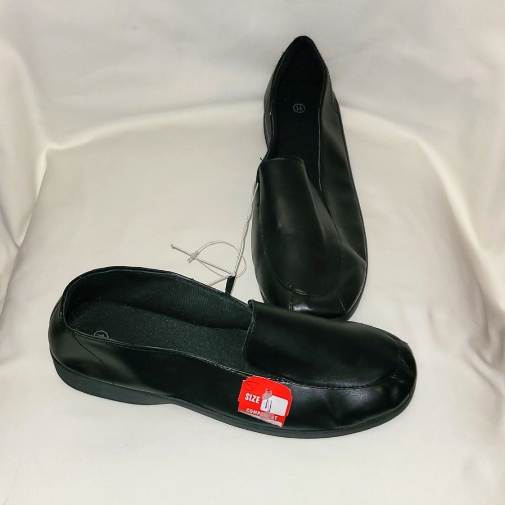Women's Black Loafers sz 11